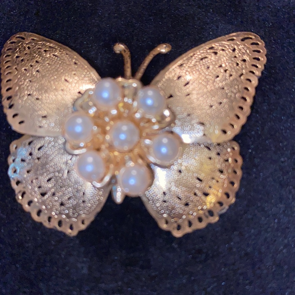Call butterfly pen with pearls